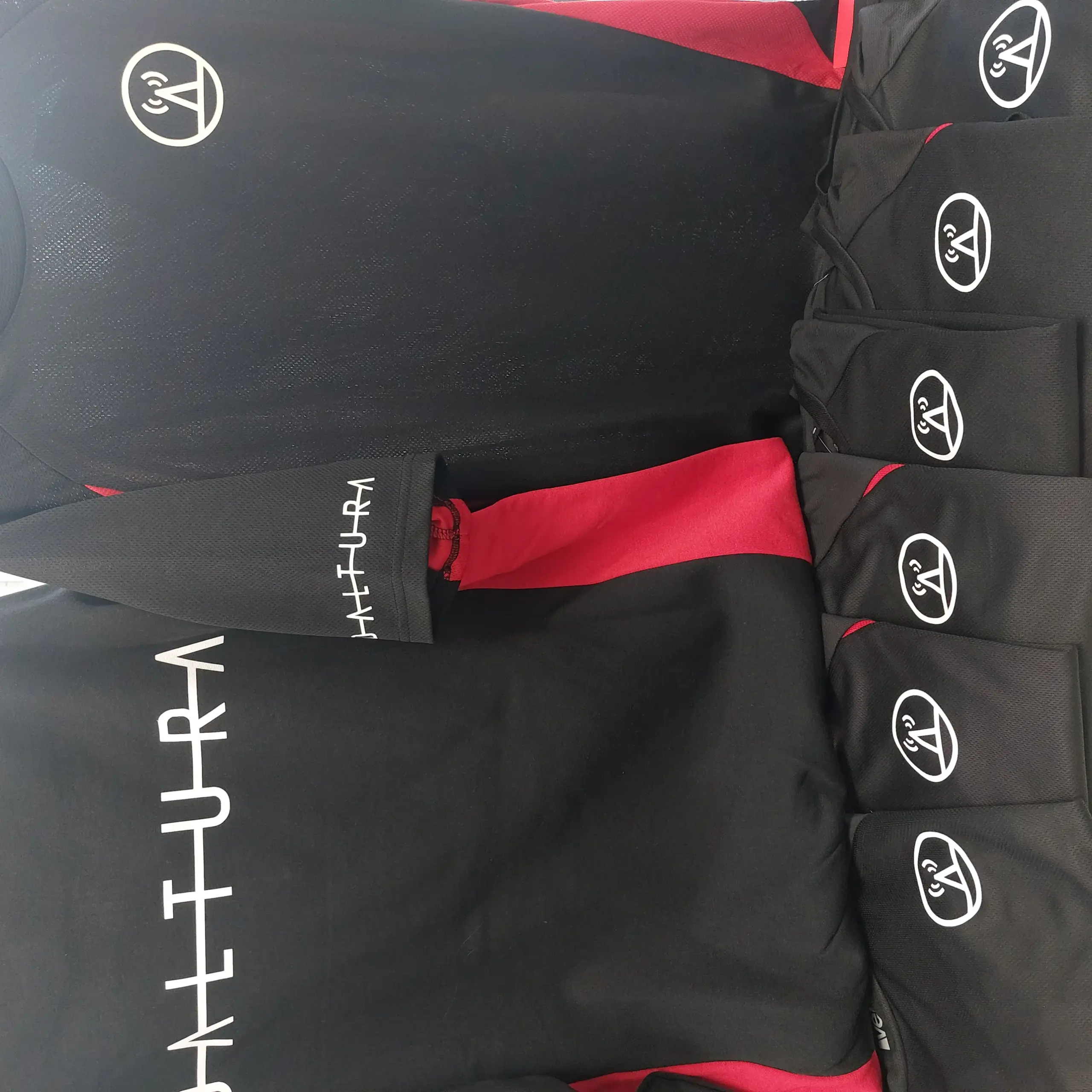 vestuari-corporatiu-detall-03