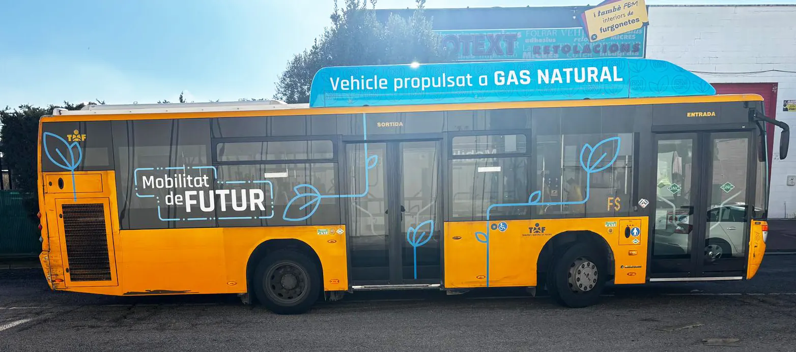 rotulacio-autobus-urba-gas-natural-figueres